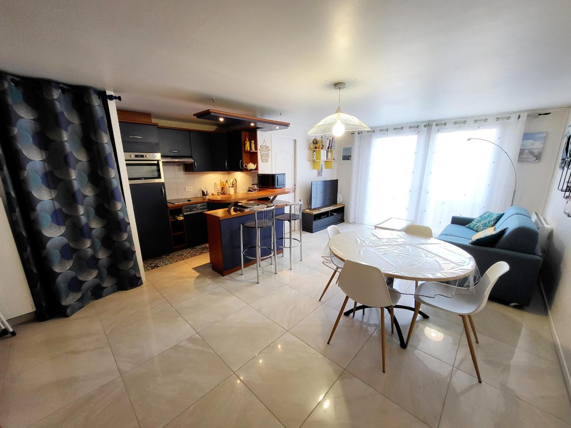 Appartement Moderne Au Centre-Ville, 150M Plage, Wifi, Confort Ideal Pour Familles - Fr-1-92-876 Les Sables-d'Olonne Exterior photo